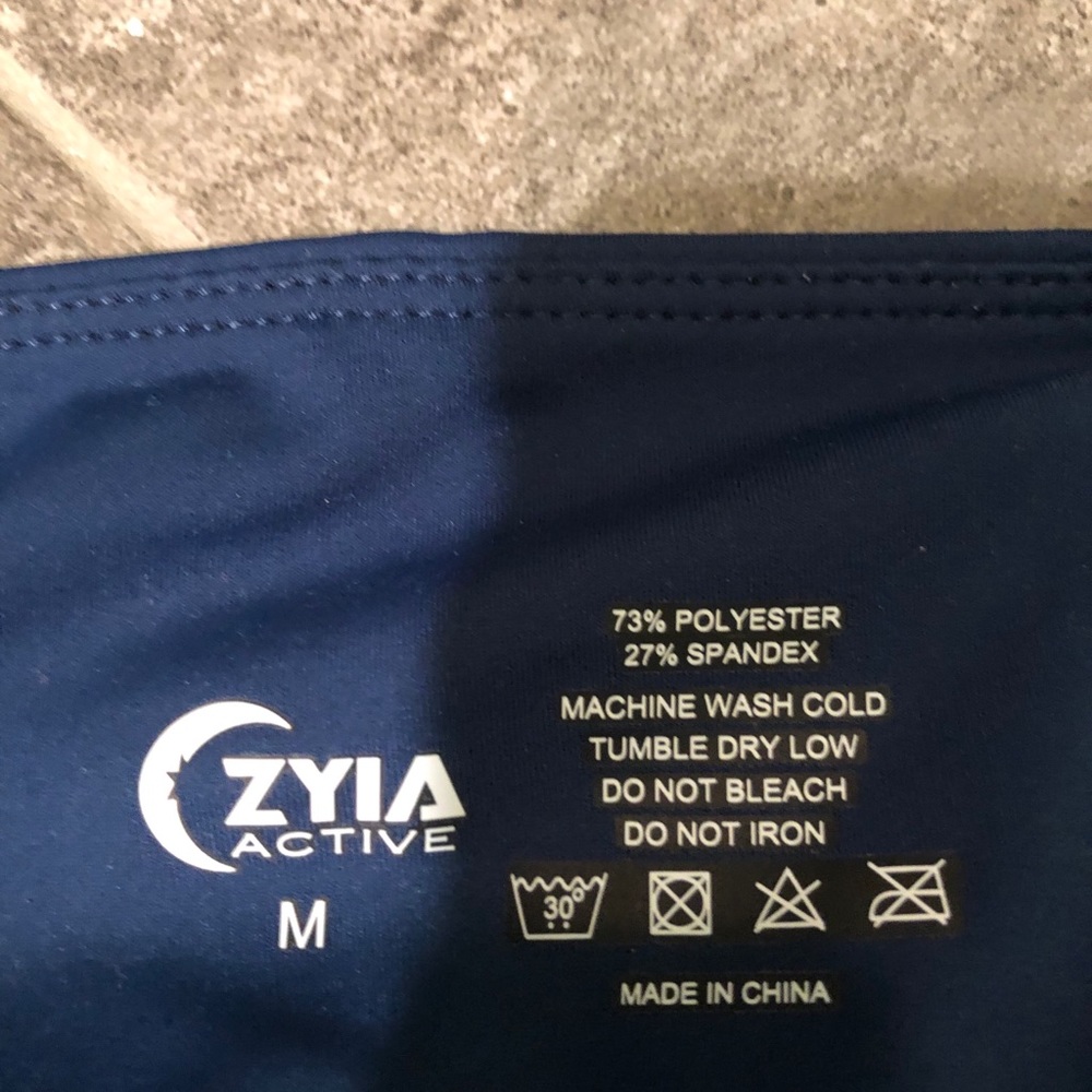 Zyia Navy Pocket Light N Tight  7/8 24”  leggings